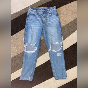 American Eagle Womens Size 10 short Blue Mom Jeans Distressed